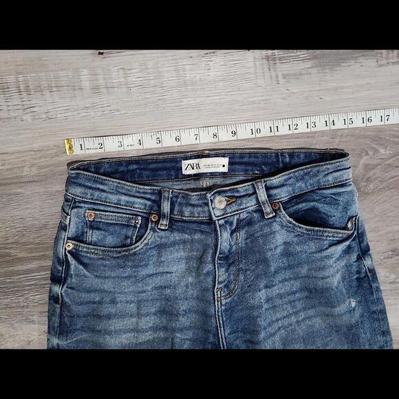 Zara Jeans Size 6 Skinny Raw Hem Distressed Stretch Mid Rise Dark - Picture 5 of 8